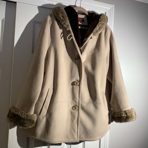 Gorgeous GALLERY suede tan / brown winter coat with hood!